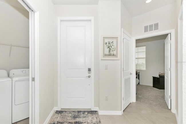12280 Wellen Golf St, Unit 301 in Venice, FL - Building Photo - Building Photo