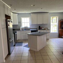 206 Hayden Pl in Jacksonville, NC - Building Photo - Building Photo