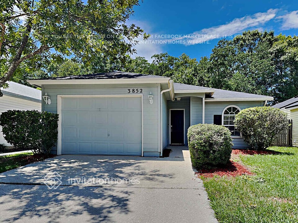 3852 Autumn Leaf Ct in Jacksonville, FL - Foto de edificio