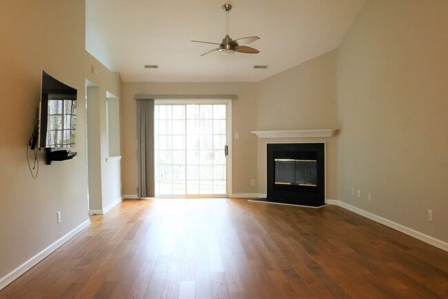 10 Cabes Mill Rd in Durham, NC - Building Photo - Building Photo