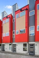 417 Martin Luther King Jr Way S in Seattle, WA - Building Photo