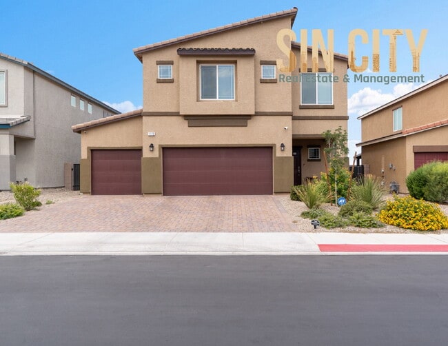 property at 1172 Strigose Ave