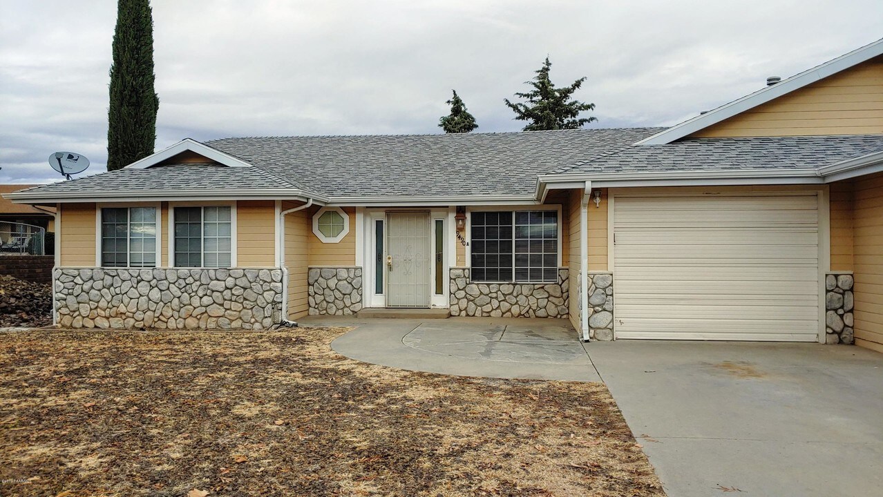9490 E Catalina Dr-Unit -A in Prescott Valley, AZ - Building Photo