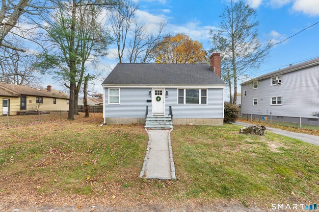 property at 5 Clover Hill Ave