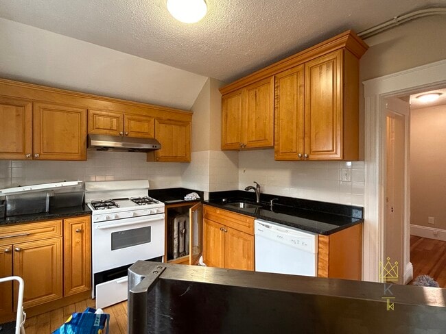 256 Corey Rd, Unit 3