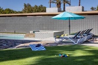 980 N Buttonwillow Cir in Palm Springs, CA - Building Photo - Building Photo