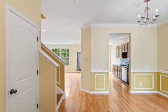 56 Tucker St in Danbury, CT - Building Photo - Building Photo