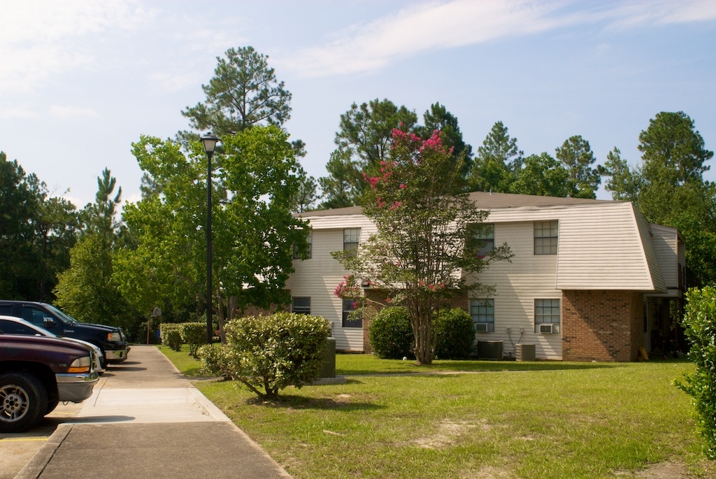 Lyman Manor in Gulfport, MS - Foto de edificio