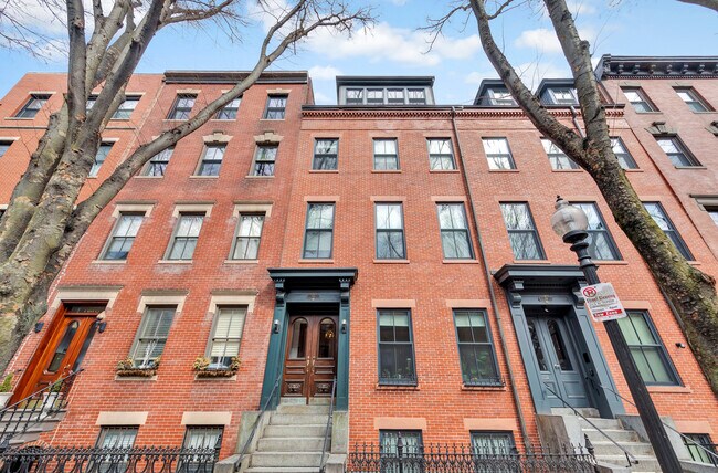 property at 32 E Springfield St