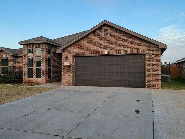 9701 Ross Avenue in Lubbock, TX - Building Photo - Building Photo