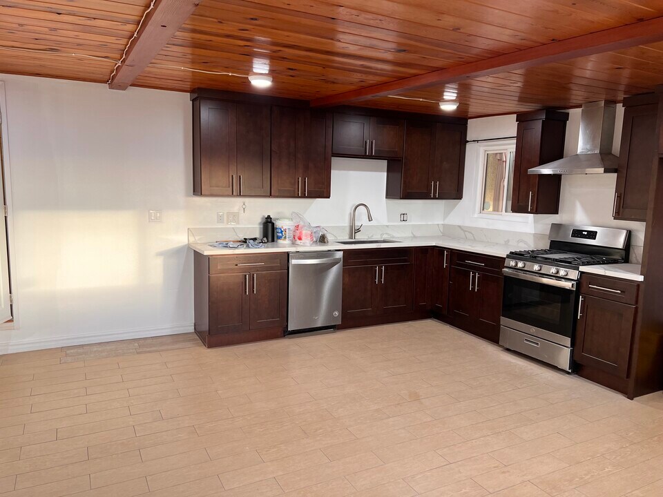 13531 Chestnut St, Unit Back in Westminster, CA - Building Photo