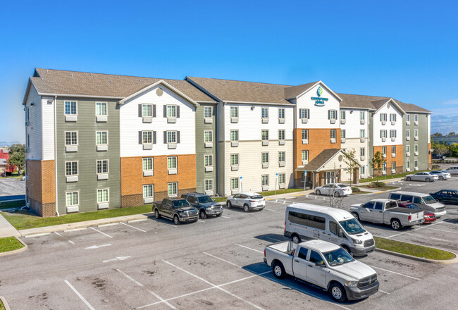 Extended Stay America Suites Clearwater in Clearwater, FL - Foto de edificio - Building Photo