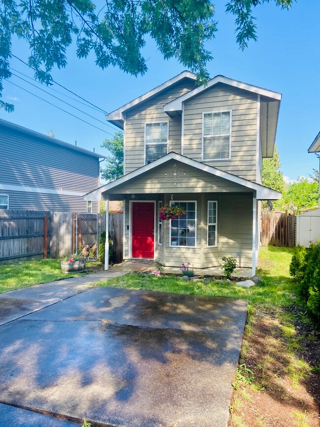 property at 2712 N 10th Pl