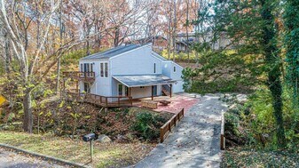 1938 Jackson St in Columbia, MO - Building Photo