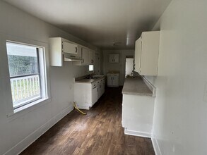 325 W Central Ave in Griffin, GA - Building Photo - Building Photo