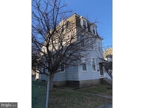 11 N Central Ave, Unit 3 in Rockledge, PA - Building Photo - Building Photo