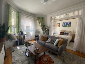 80 Gordon St, Unit 10 in Boston, MA - Foto de edificio - Building Photo