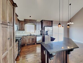 9302 SE 2nd St in Blue Springs, MO - Building Photo - Building Photo