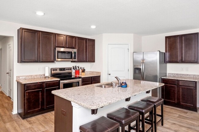 816 Moorhen Way in Crestview, FL - Building Photo - Building Photo