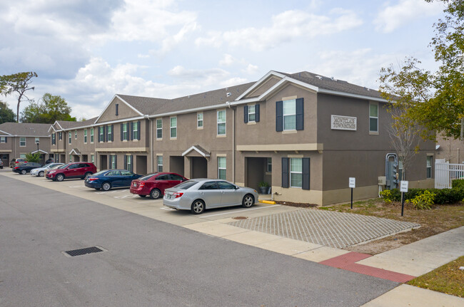 Montclair Townhomes in Brandon, FL - Building Photo - Primary Photo