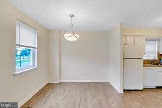 9754 E Roosevelt Blvd in Philadelphia, PA - Building Photo - Building Photo