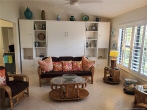 590 NE Lima Vias in Jensen Beach, FL - Building Photo - Building Photo