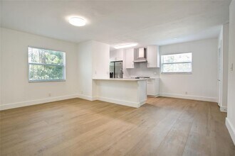 530 S Federal Hwy in Fort Lauderdale, FL - Foto de edificio - Building Photo