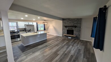 6530 Burrows Rd in Colorado Springs, CO - Building Photo - Building Photo