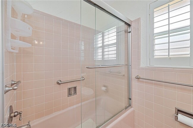 property at 4520 SE 9th Ave