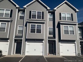 27 Tridell Dr in Southington, CT - Building Photo