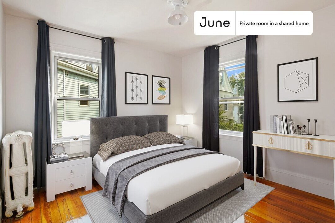 Private bedroom in 6 bed/2 bath Home in Boston, MA - Building Photo
