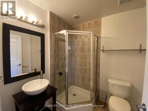 388-3388 Prince of Wales Dr in Mississauga, ON - Building Photo - Building Photo