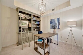 5720 Palmer Cir in Bradenton, FL - Foto de edificio - Building Photo