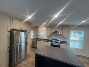 1145 French Rd in Wilmington, NC - Building Photo - Building Photo