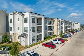 The Sophie in New Braunfels, TX - Foto de edificio - Building Photo