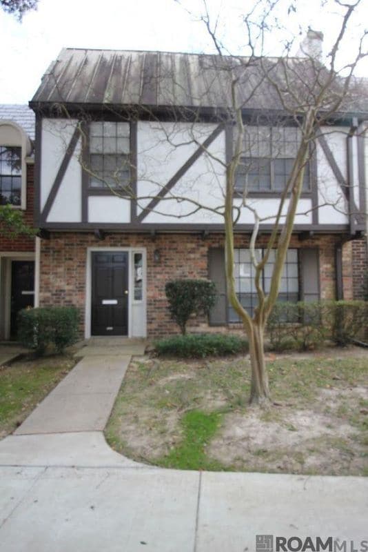 property at 10111 Jefferson Hwy