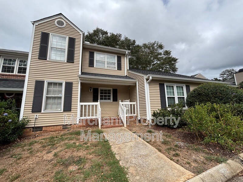 507 Wentworth St in Mauldin, SC - Building Photo