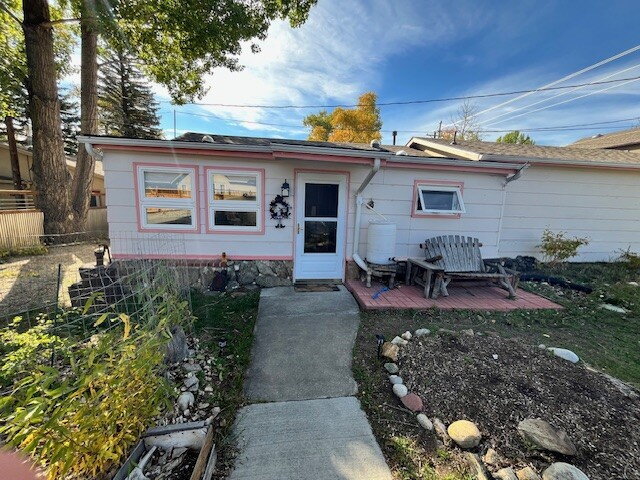 property at 307 Curtis St