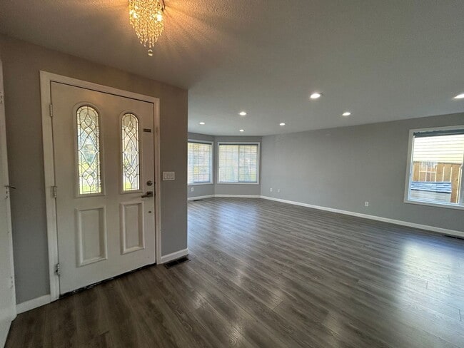 1824 SW Spence Ave in Troutdale, OR - Building Photo - Building Photo