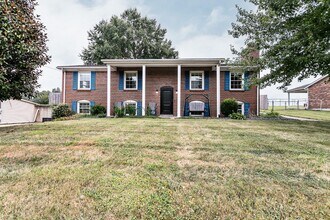 705 Bon Aire Dr in Elizabethtown, KY - Building Photo - Building Photo