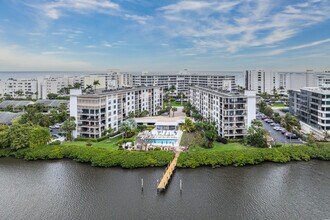 Palm Beach Harbour Club in Palm Beach, FL - Building Photo - Building Photo