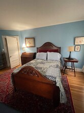 273 Ocean Ave in New London, CT - Building Photo - Building Photo