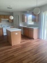 558 Peace Dr in Kissimmee, FL - Building Photo - Building Photo