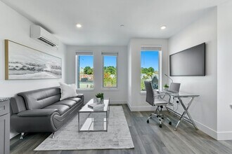 585 Essex St in Lynn, MA - Building Photo - Building Photo