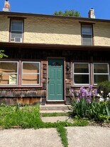 1218 Connecticut St in Lawrence, KS - Building Photo