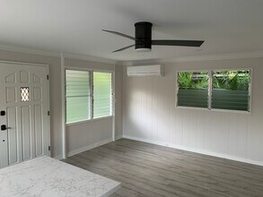 2871 Manoa Rd, Unit C in Honolulu, HI - Foto de edificio - Building Photo
