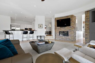 50070 Vía De Moda in La Quinta, CA - Building Photo - Building Photo