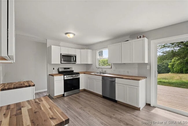 property at 456 Thompson St