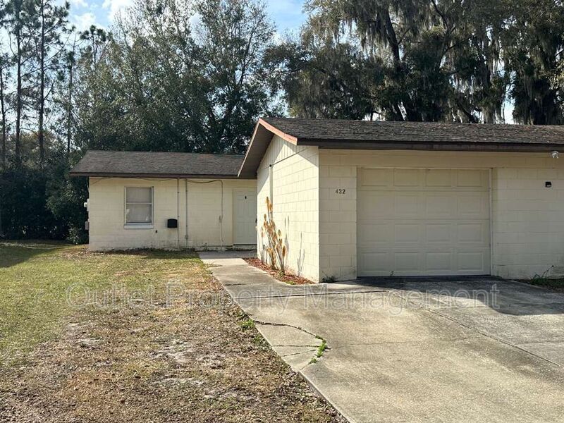 430 S Hill Ave in DeLand, FL - Building Photo
