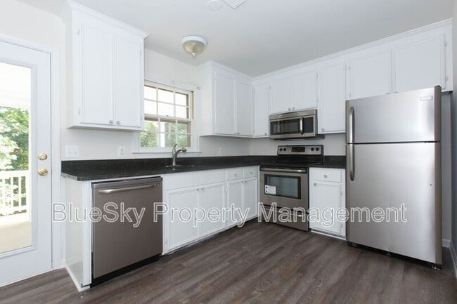 256 Stribling Ave in Charlottesville, VA - Building Photo - Building Photo